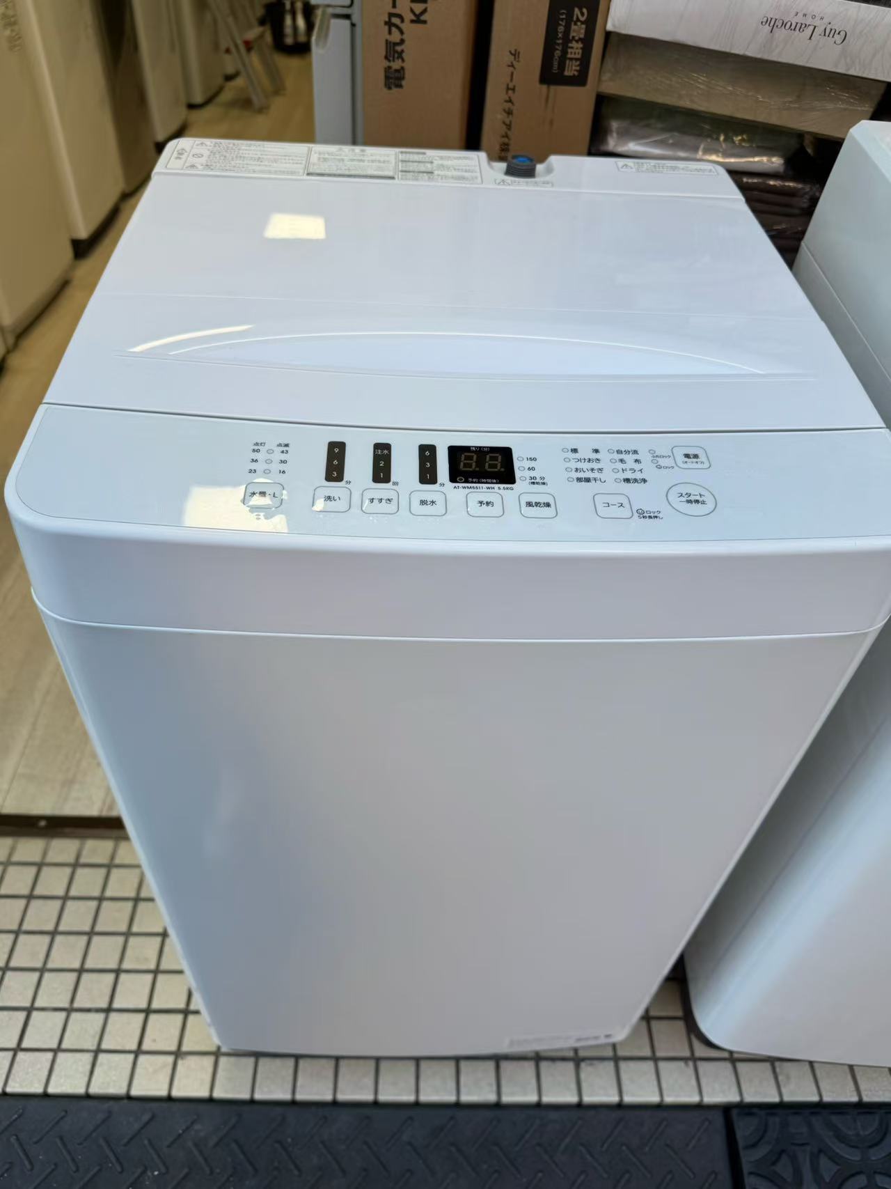 ■2022製タグレーベル バイ アマダナ 全自動洗濯機 ホワイト AT-WM5511-WH 洗濯5.5kg /乾燥機能無 /上開き 洗濯機 5.5kg 都内23区送料無料 中古洗濯機 中古家電 一人暮らし 中古