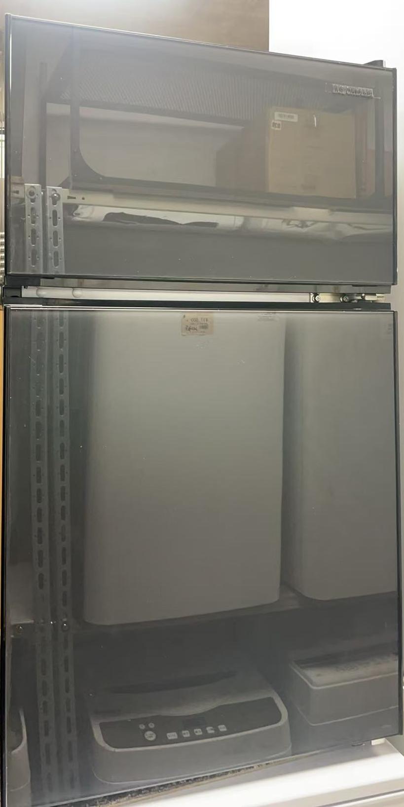 ■2022年製（蔬菜室欠）アイリスオーヤマ 瑠璃扉電気冷蔵庫 90L 小型 一人暮らし IRGD-9A-B 日本の首都都23区貨物輸送無料 中古電気冷蔵庫 中古家電 一人暮らし 冷蔵庫-家電-冷蔵庫・冷凍庫