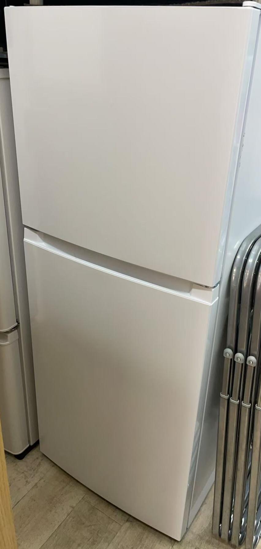 ハイアール ORIGINALBASIC 冷蔵庫 2ドア 右開き 181L ホワイト OBBR-181A-W　未使用再生品 ORIGINALBASIC 冷蔵庫 2ドア 右開き 181L ホワイト OBBR-181A-W の通販