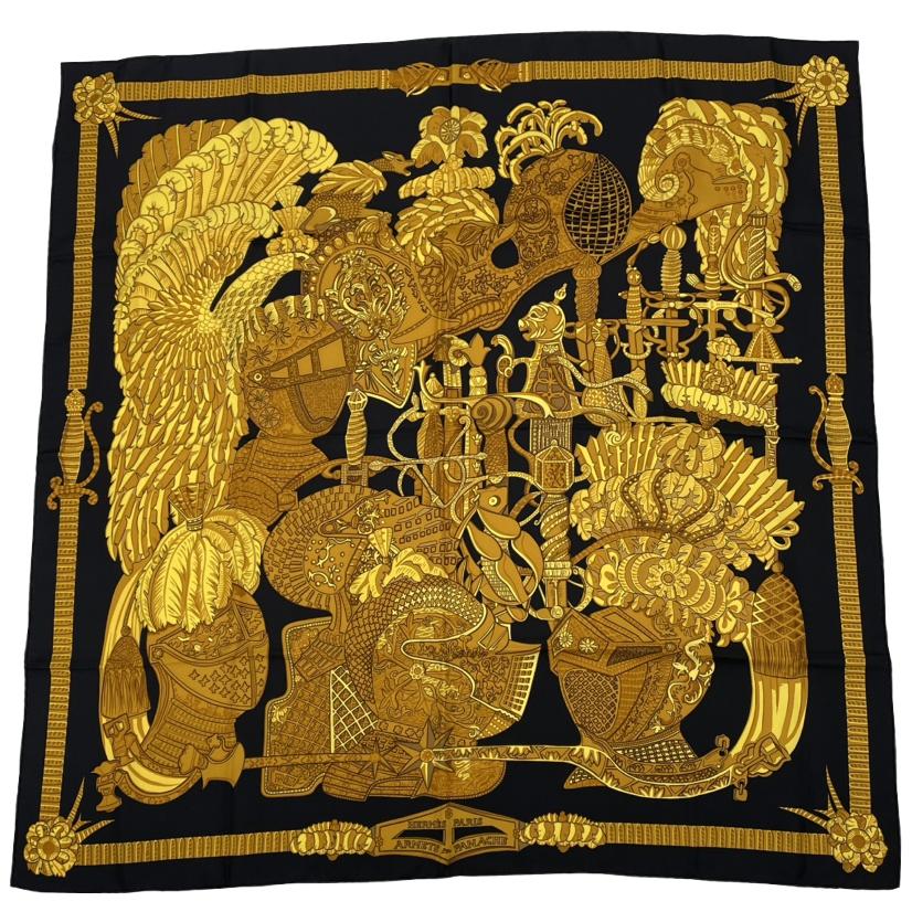 極美品 HERMES エルメス カレ90 ARMETS en PANACHE 羽飾りつけの騎兵兜 黒いこと × ゴールド えり巻き 絹地100％