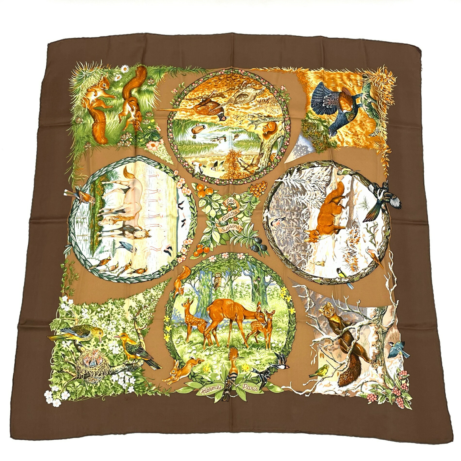 Hermès イエロー スカーフ 動物デザイン Hermès イエロー スカーフ 動物デザイン