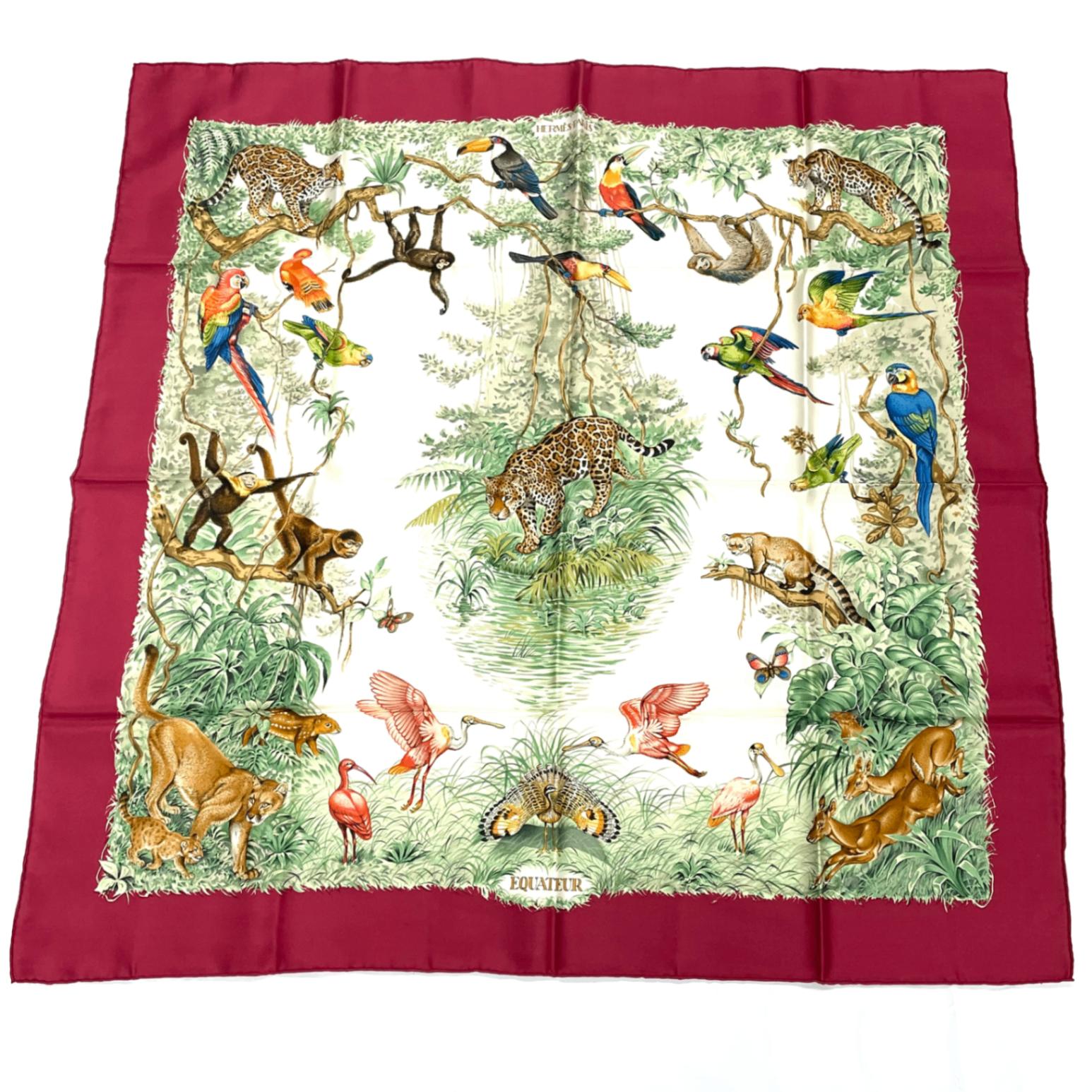 HERMÈS 緑系シルクスカーフ 動物柄　EarLy Amerik HERMÈS 緑系シルクスカーフ 動物柄 EarLy Amerik