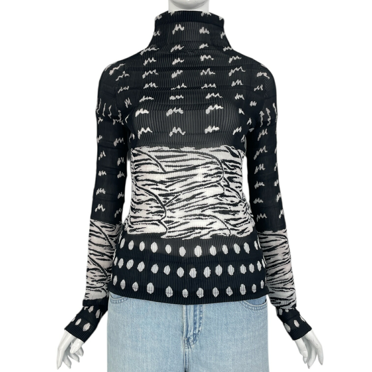 極美品 ISSEY MIYAKE イッセイミヤケ PLEATS PLEASE 筋目プリーズ カットソー トップス 長袖 総柄 白いこと x 黒いこと 大きさM