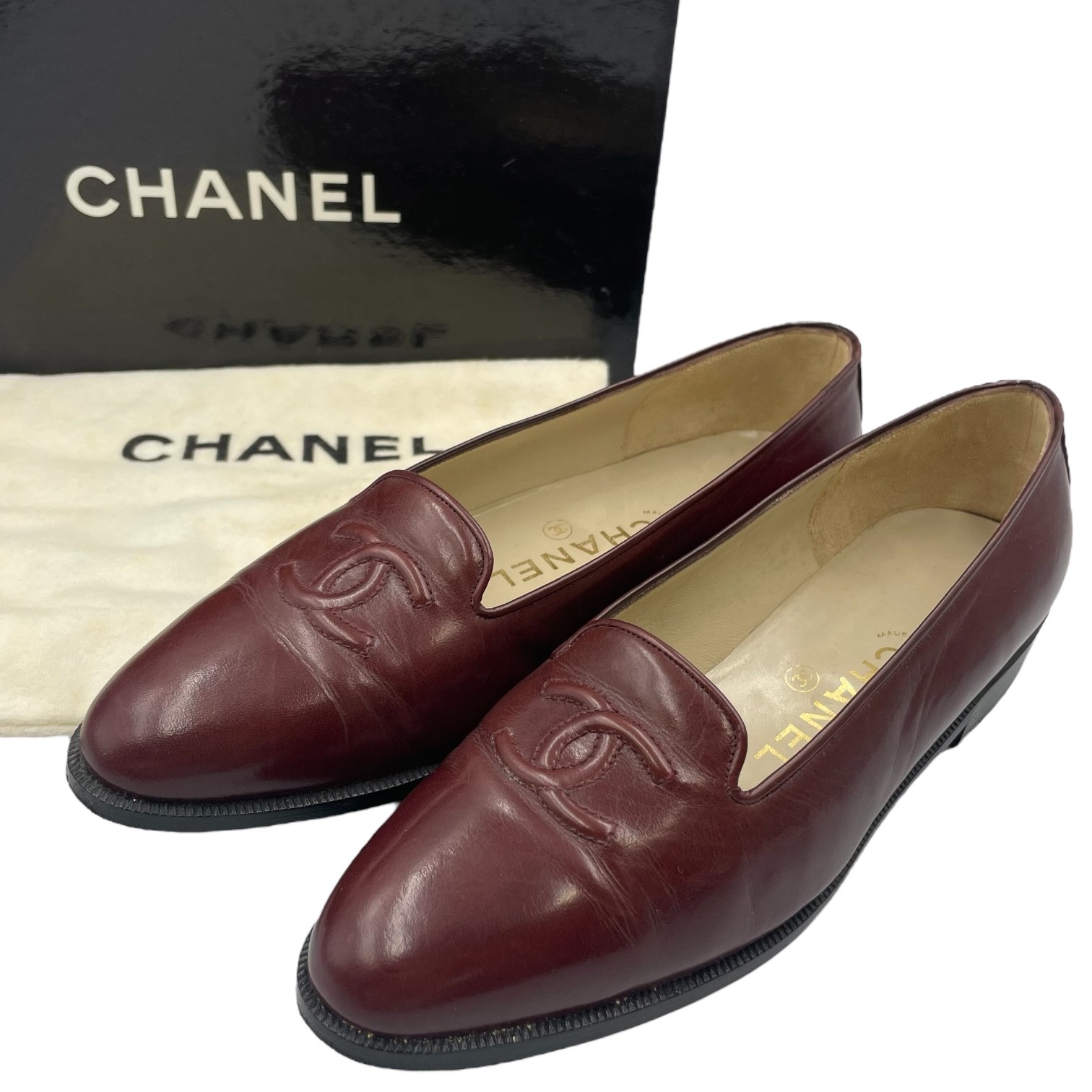 美品 CHANEL シャネル パンプス なめし革 赤いこと ココマーク ブドウ酒赤いこと 大きさ36 箱付き添い人