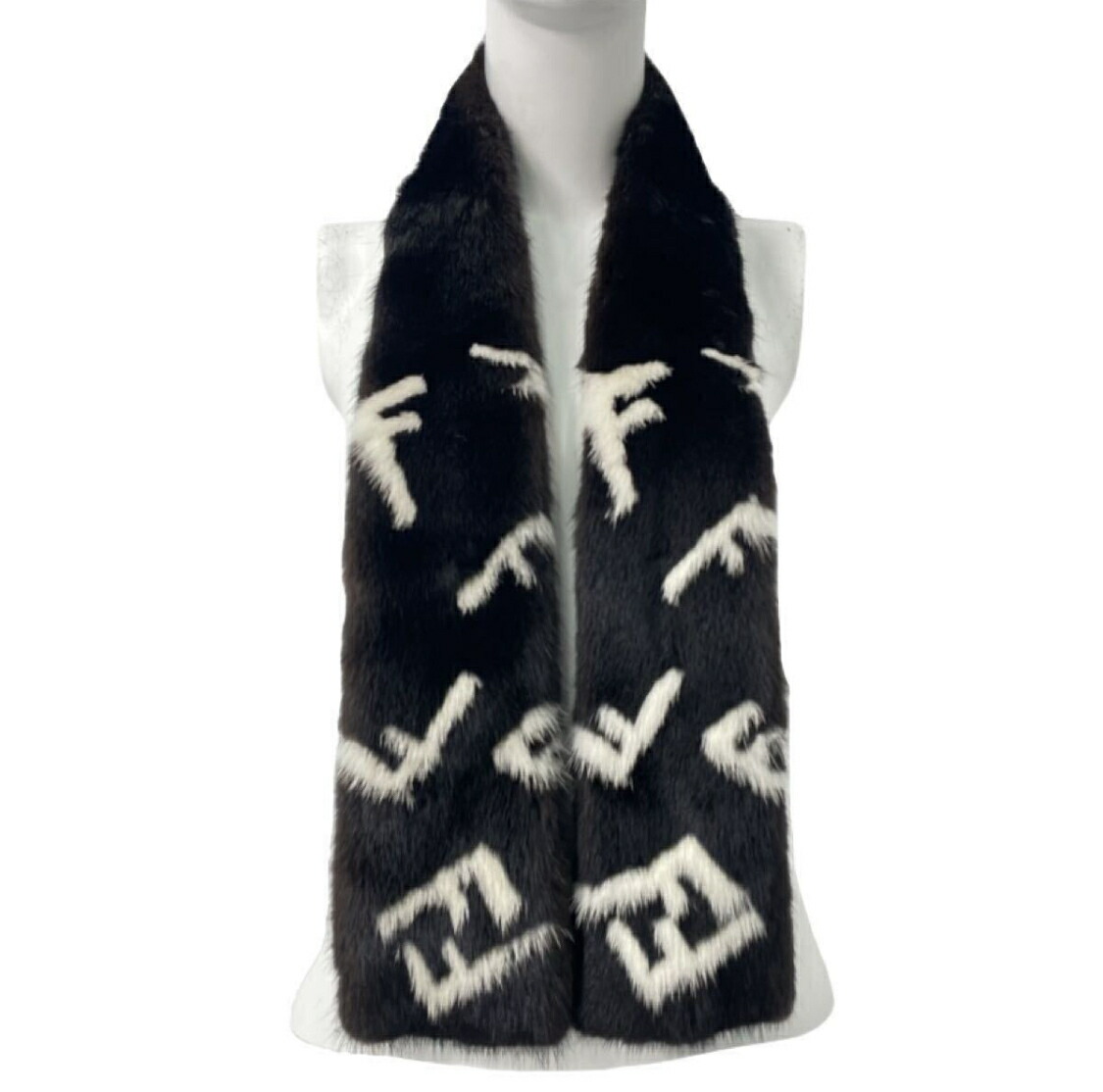 【極美品】フェンディ ティペット ミンクファー 毛皮 スタッズ リボン ピンク 楽天市場】フェンディ FENDI ファー レザー ピンク レッド ロゴ ベルト