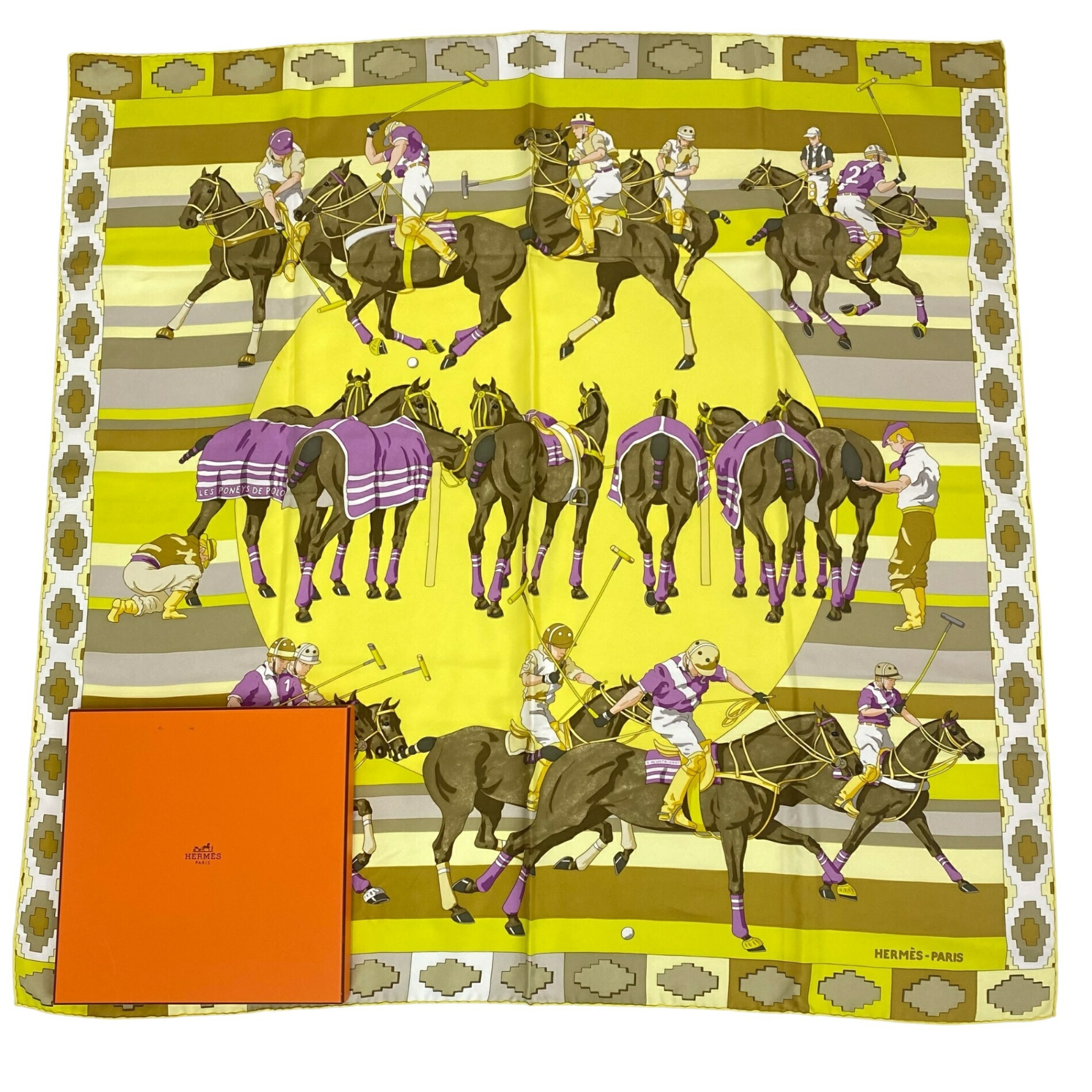 極美品 HERMES エルメス カレ90 えり巻き 絹地 LES PONEYS DE POLO 大判 馬柄 黄色 箱付き添い人
