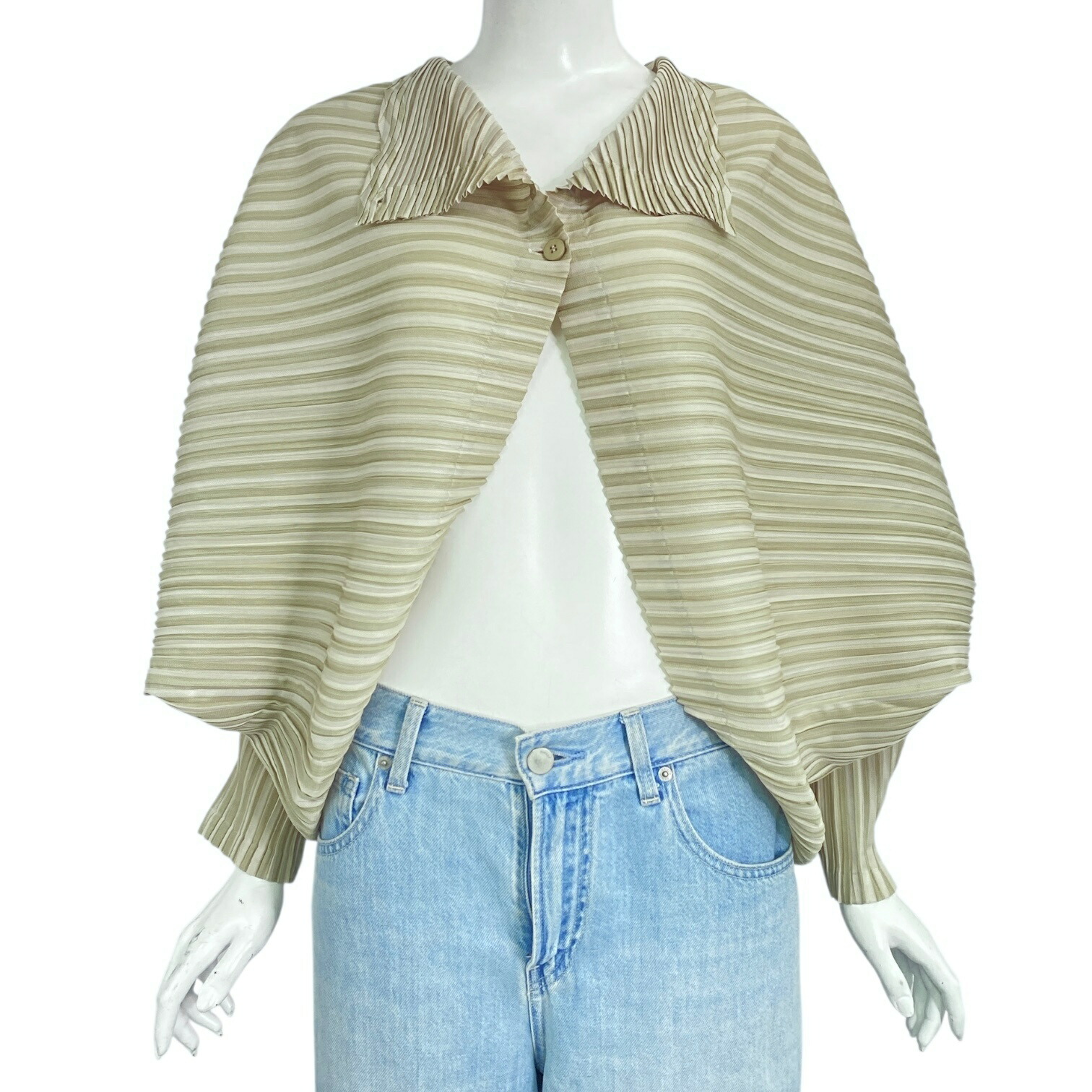 新品負けず劣らず ISSEY MIYAKE イッセイミヤケ PLEATS PLEASE 筋目プリーズ ジレー うつり変わり 大きさ3