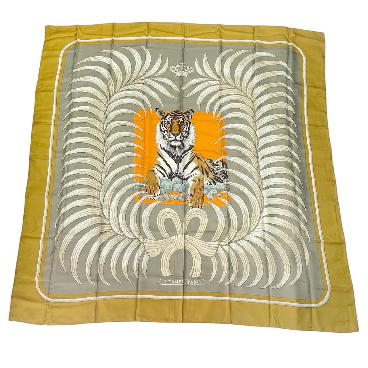 極美品 HERMES エルメス えり巻き 地絹 カレ140 大判 TIGER ROYAL はやりっ児の虎  ゴールド