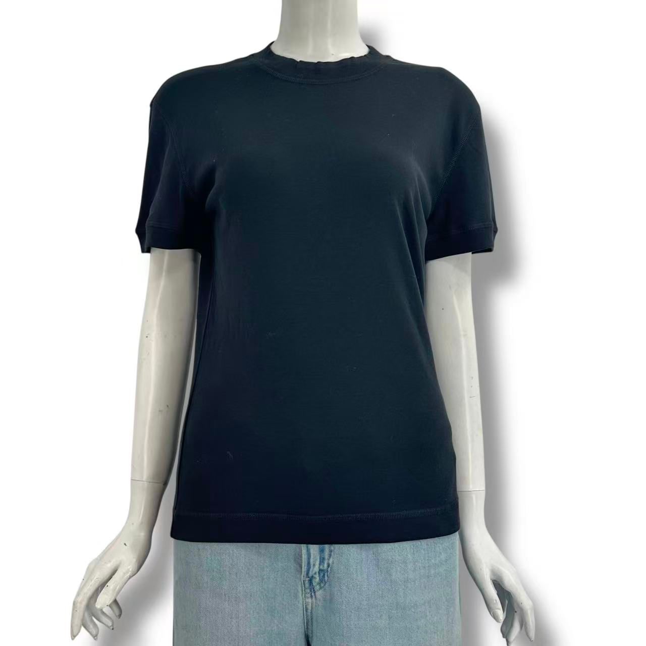 未当て嵌める品 GIORGIO ARMANI ジョルジオアルマーニ ティーシャツ 黒いこと 大きさ46