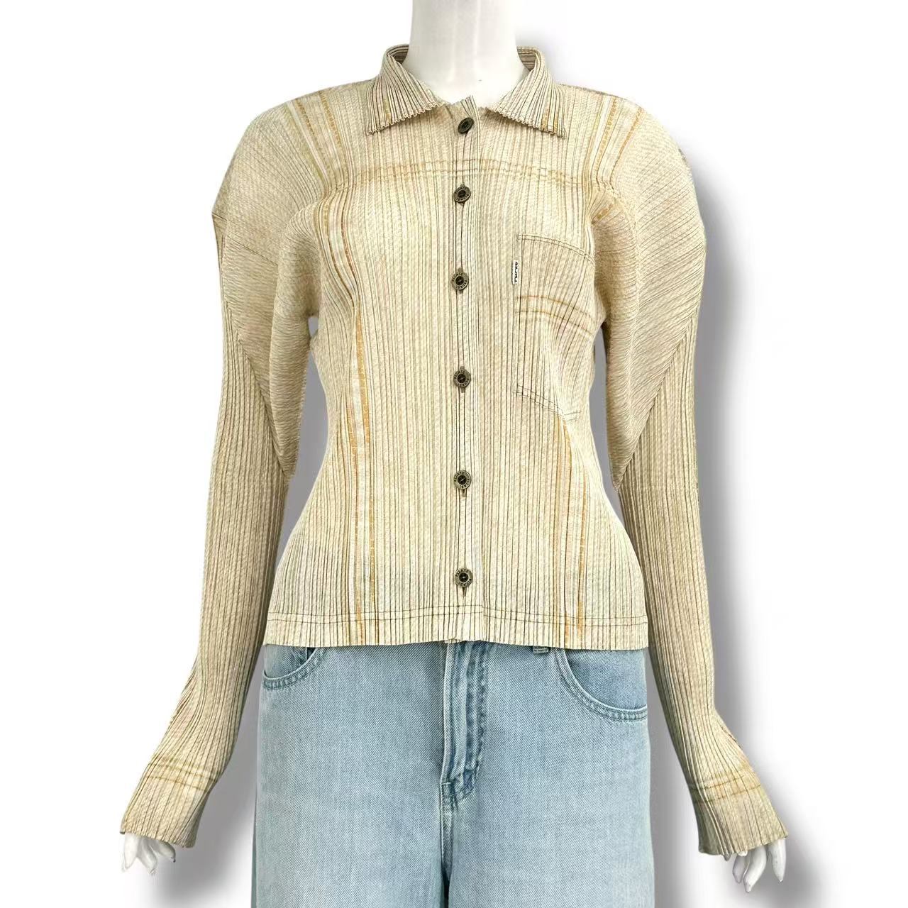 楽天市場】極美品 ISSEY MIYAKE イッセイミヤケ PLEATS PLEASE