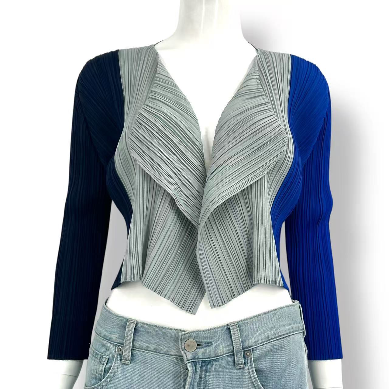 新品負けず劣らず ISSEY MIYAKE イッセイミヤケ PLEATS PLEASE 筋目 プリーズ トップス ジレー マルチ色つや 大きさ3
