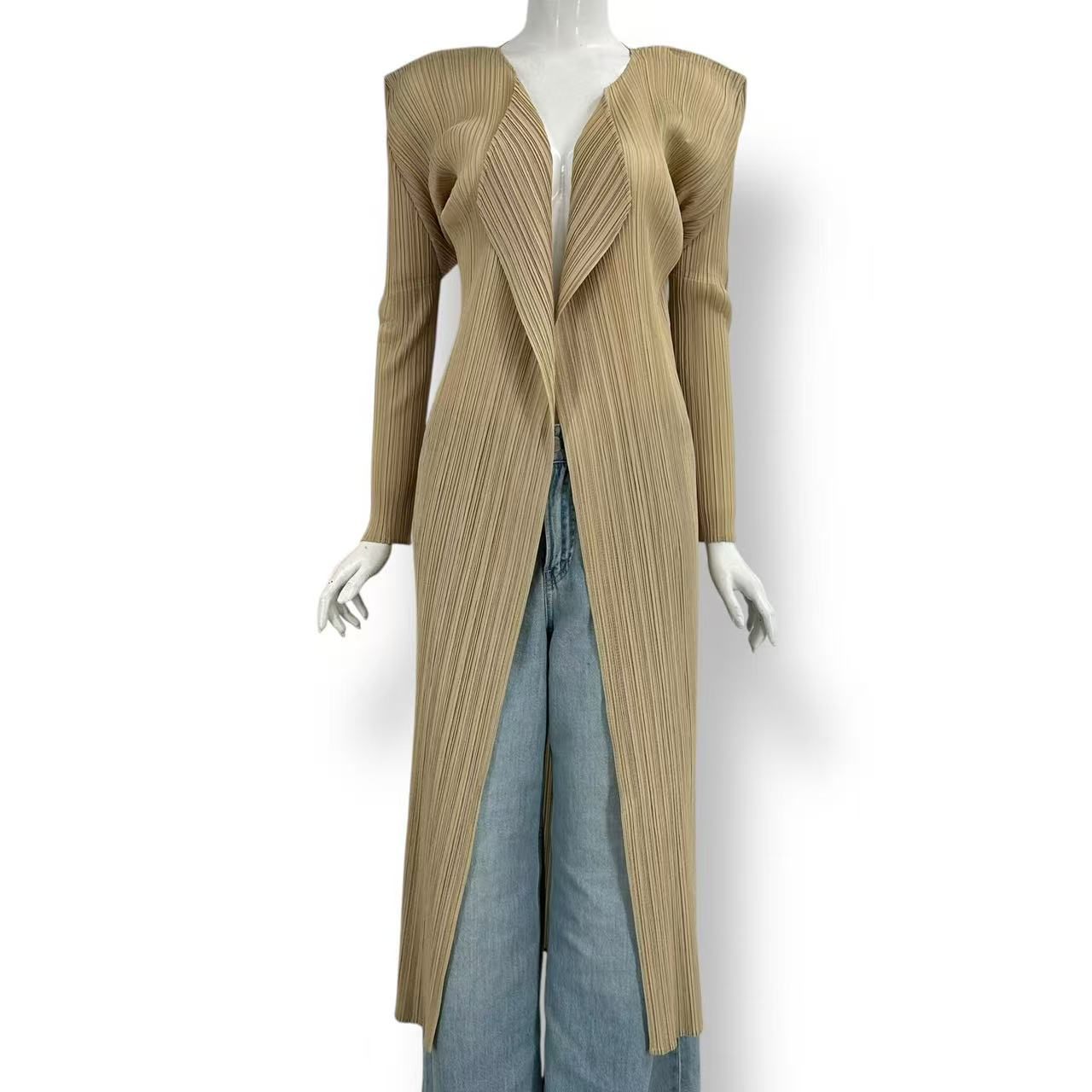 極美品 ISSEY MIYAKE イッセイミヤケ PLEATS PLEASE 筋目プリーズ ロングジレー 大きさ3 ベージュ