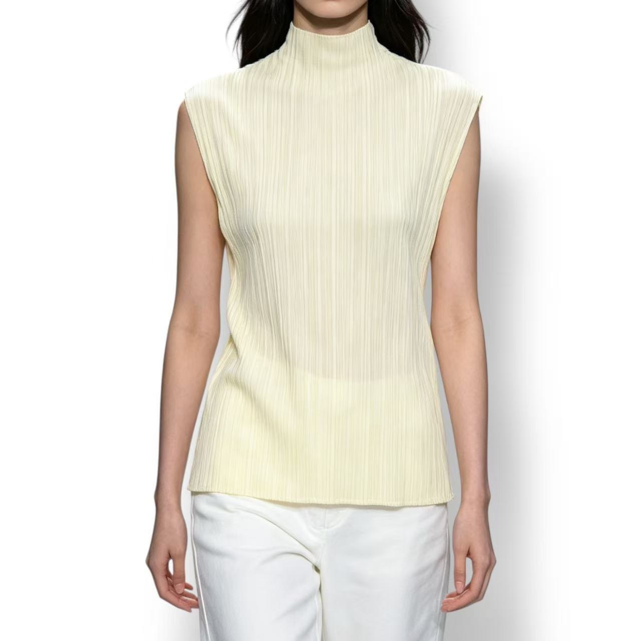極美品 ISSEY MIYAKE イッセイミヤケ PLEATS PLEASE 筋目プリーズ カットソー 大きさ3