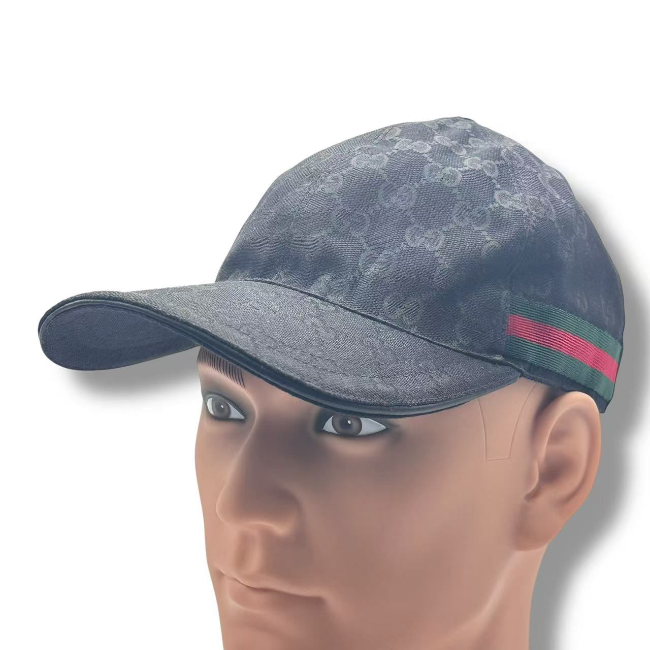 極美品 GUCCI グッチ 鳥打ち帽 野球 旗がしら GG帆布 ウェブストライプ付き添い人 黒いこと 大きさM
