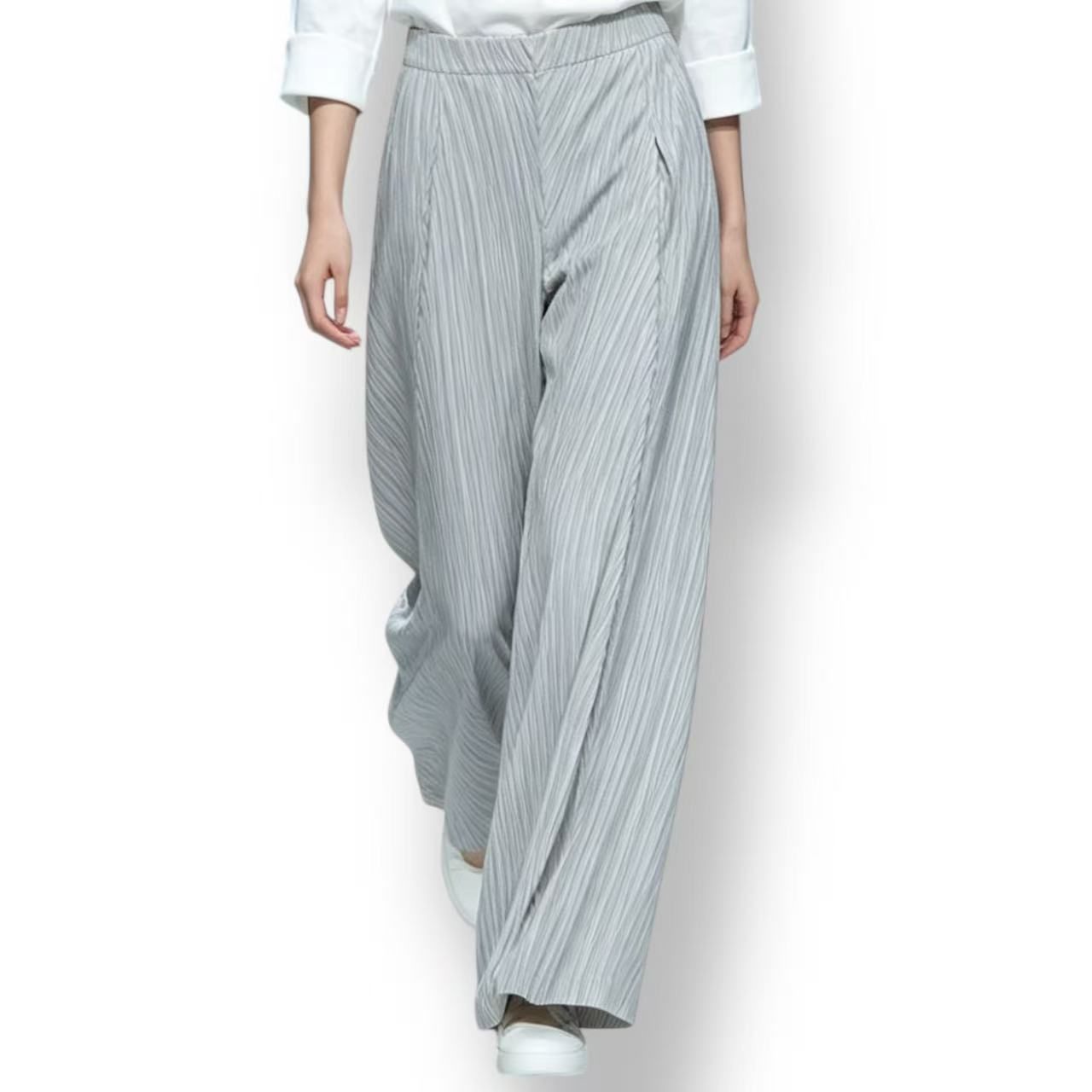極美品 ISSEY MIYAKE イッセイミヤケ PLEATS PLEASE 筋目プリーズ ボトムス ズボン下 薄墨色 大きさ5