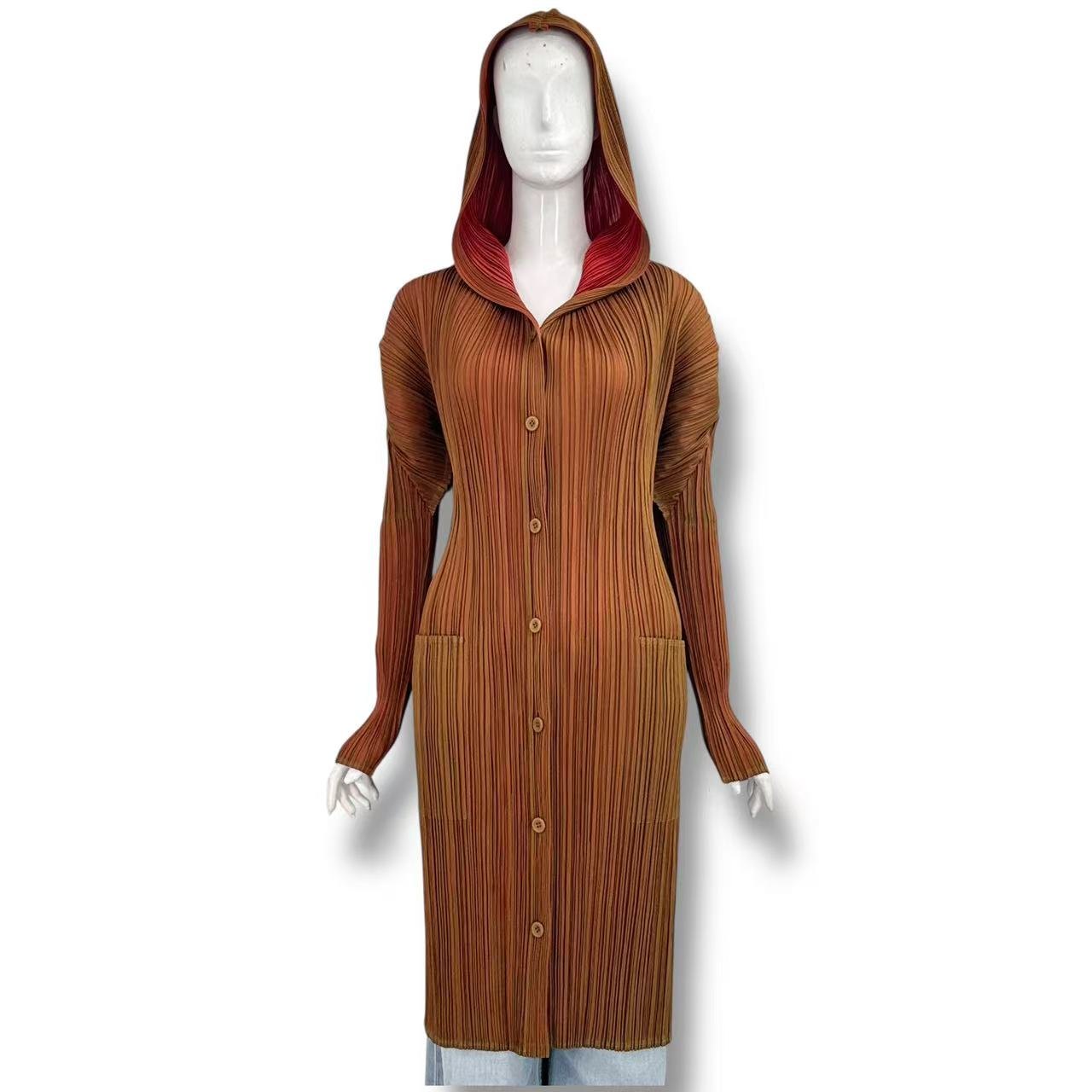 新品負けず劣らず ISSEY MIYAKE イッセイミヤケ PLEATS PLEASE 筋目プリーズ ジレー ボンネット付き添い人 赤銅色 大きさ4