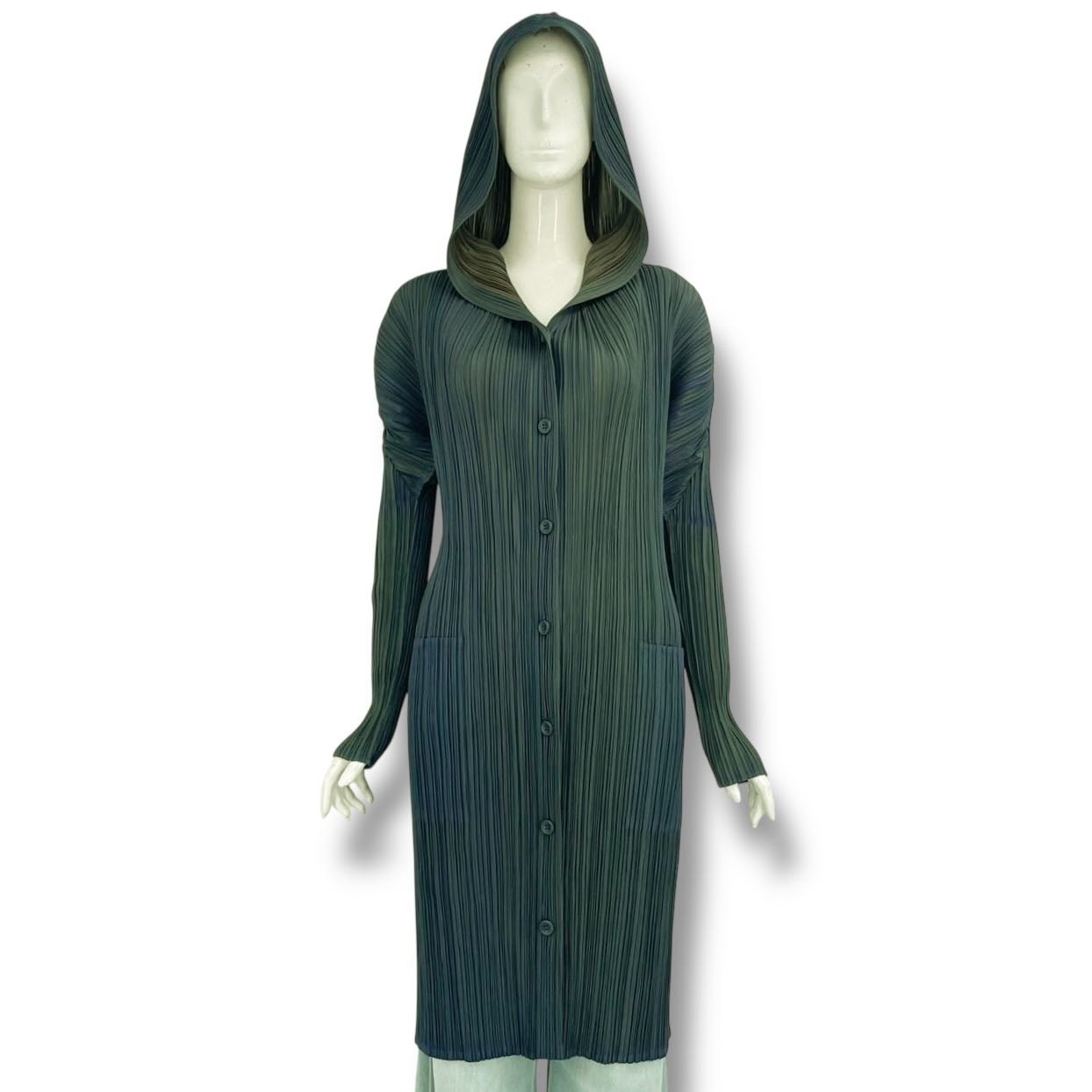 新品負けず劣らず ISSEY MIYAKE イッセイミヤケ PLEATS PLEASE 筋目プリーズ ジレー ボンネット付き添い人 緑であること 大きさ4