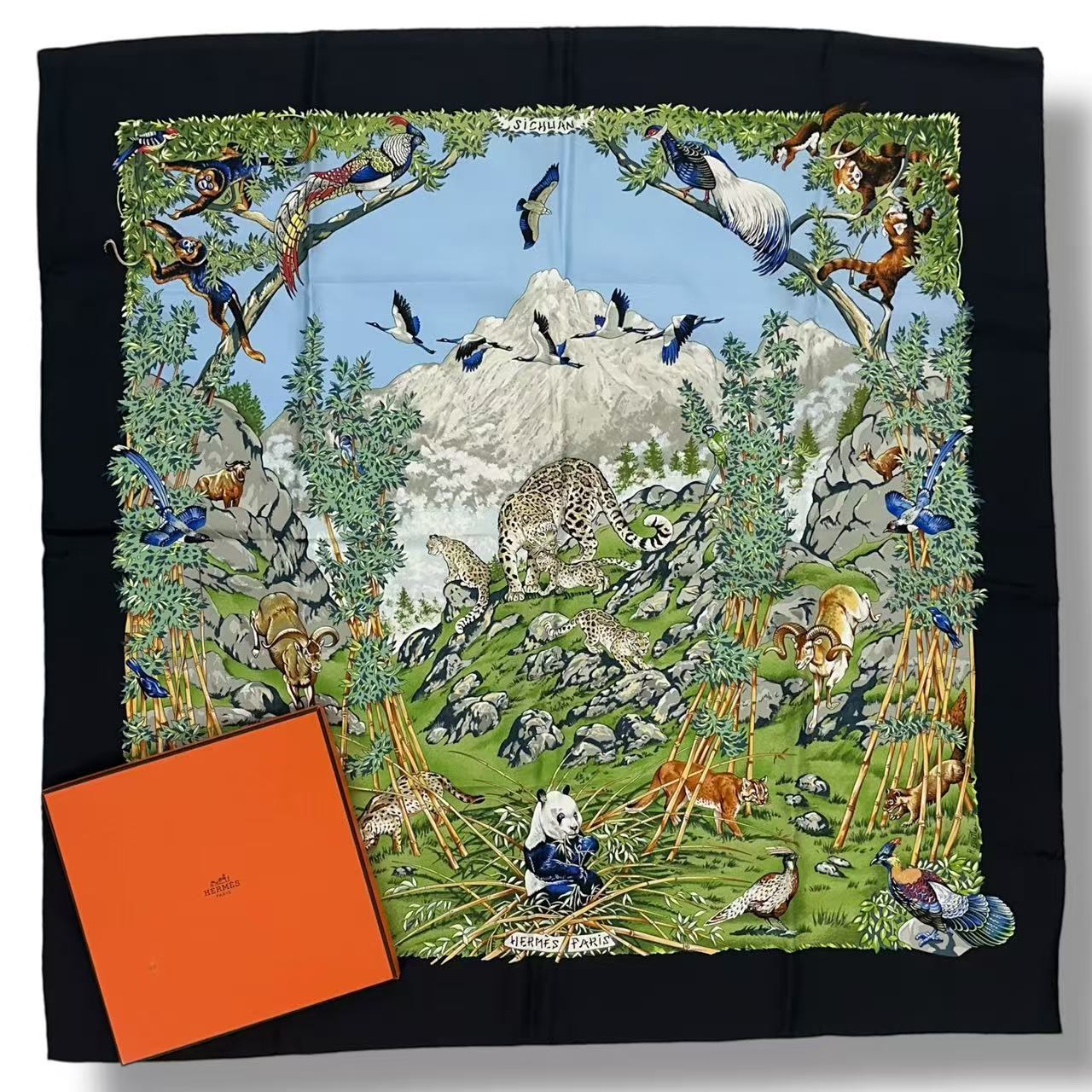 新品負けず劣らず HERMES エルメス カレ90 えり巻き 絹地 SICHUAN 四川省 ジャイアントパンダ マルチ色合い 箱付き添い人