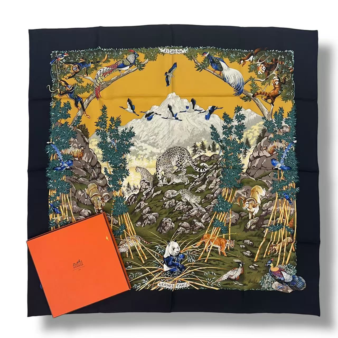 新品負けず劣らず HERMES エルメス カレ90 えり巻き 絹地 SICHUAN 四川省 ジャイアントパンダ マルチ色合い 箱付き添い人