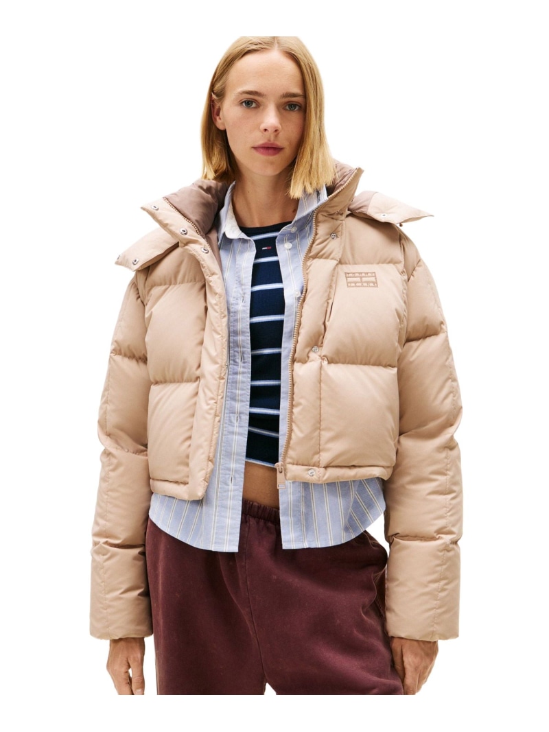 【SALE／30%OFF】アラスカグリッドクロップドダウンジャケット TOMMY JEANS トミーヒルフィガー ジャケット・アウター ダウンジャケット・ダウンベスト ベージュ さくら色【RBA_E】【貨物輸送無料】[ Fashion]