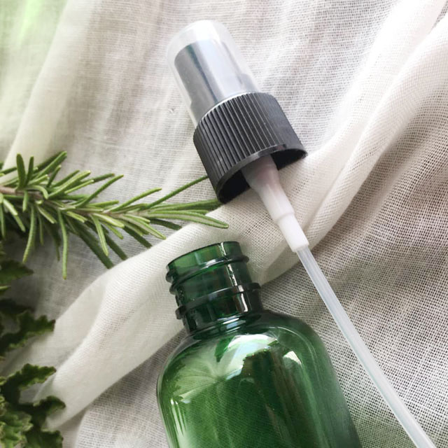 楽天市場 手作りコスメ容器 スプレーボトル 容器 100ml グリーン 手作りコスメ 手作り化粧品 化粧品容器 プラスチック容器 ミストスプレー 霧吹き 消毒用アルコール対応 スプレーボトル グリーンボトル ボトル緑 Tompa トンパ 楽天市場支店