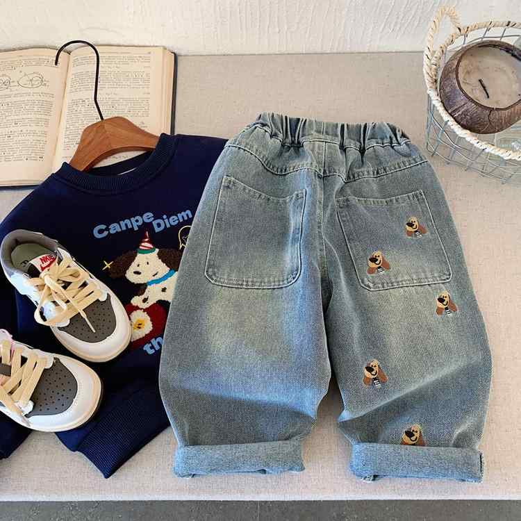 子供用ジーンズ ボーイズ デニムパンツ ロングパンツ 刺繍 綿 柔らかい 中小子供向け 3歳 4歳 5歳 6歳 7歳 8歳 100cm 110cm 120cm 130cm 140cm 春秋 ブルー