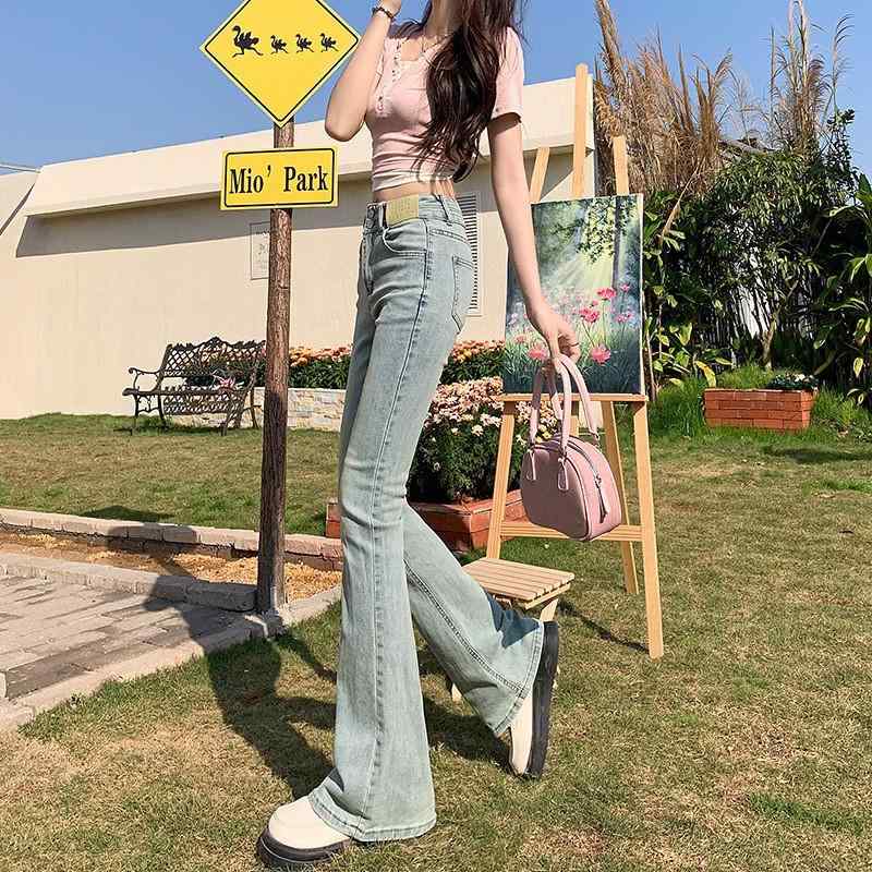 レディース 牛仔パンツ 微喇型 ハイウエスト 軽量 伸縮性 デニム素材 淡いブルー 通勤用 カジュアルスタイル 気質 長ズボン 女性用 細身 弾力 ミディアム厚 ジッパー 秋冬