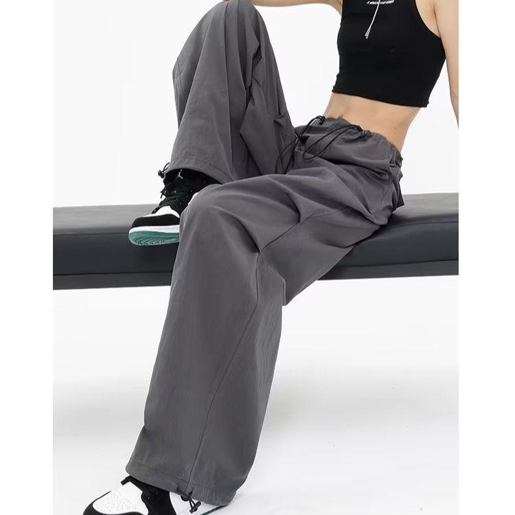 レディース ワイドパンツ 春夏 かき色 グレー ビッグシルエット 低腰 フレアパンツ ゆったり スリム効果 快適 伸縮性 薄手 コットン混 紡績糸 ストラップ ストリート ヒップホップ ミリタリー 女性用 ゆったりフィット 軽量 吸湿速乾 普段使い 通勤