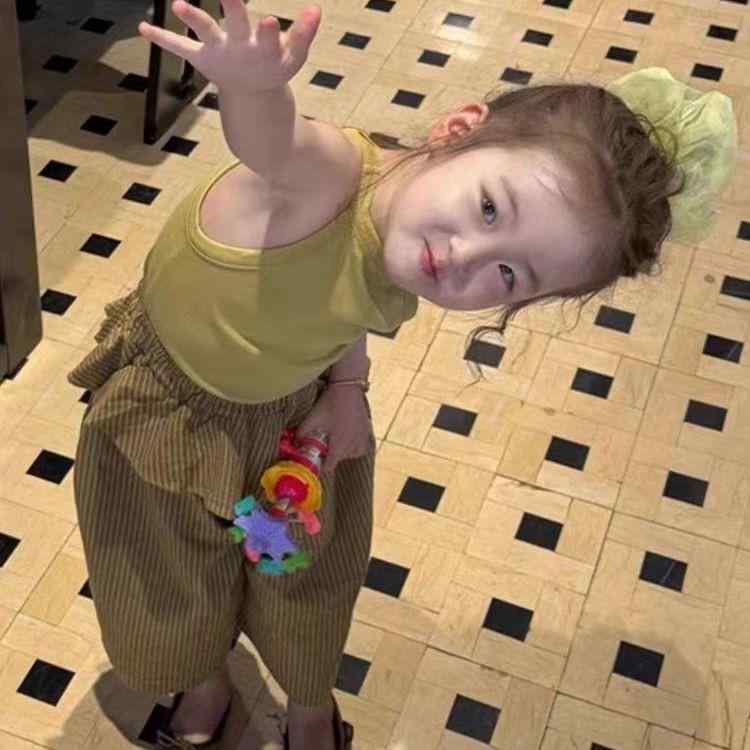 子供服 セットアップ 女の子 夏物 タンクトップ & ストライプ ワイドパンツ 2点セット 薄手 イエロー系 韓国風 かわいい ガールズ キッズ 幼児 普段着