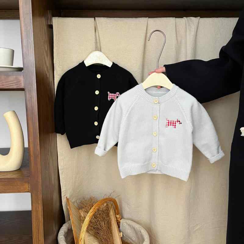 ニットカーディガン 女の子 春秋 ベビー服 子供服 韓国風 アクリル ニット 刺繍 かわいい おしゃれ 長袖 トップス 普段着 66cm 73cm 80cm 90cm 100cm
