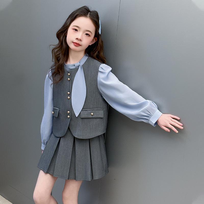 子供用セットアップ 女の子 春秋 3点セット：シャツ ベスト プリーツスカート ガールズ フォーマル 学院風 120cm 130cm 140cm 150cm 160cm 170cm ポリエステル