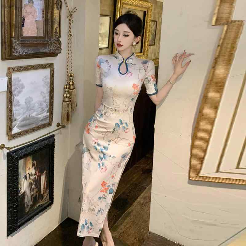 ワンピース レディース 東南アジア風 気質 プリント柄 ウエストシェイプ スリット入り ロング丈 チャイナドレス 半袖 ポリエステル 花柄 高腰 2024春夏 通勤 普段使い