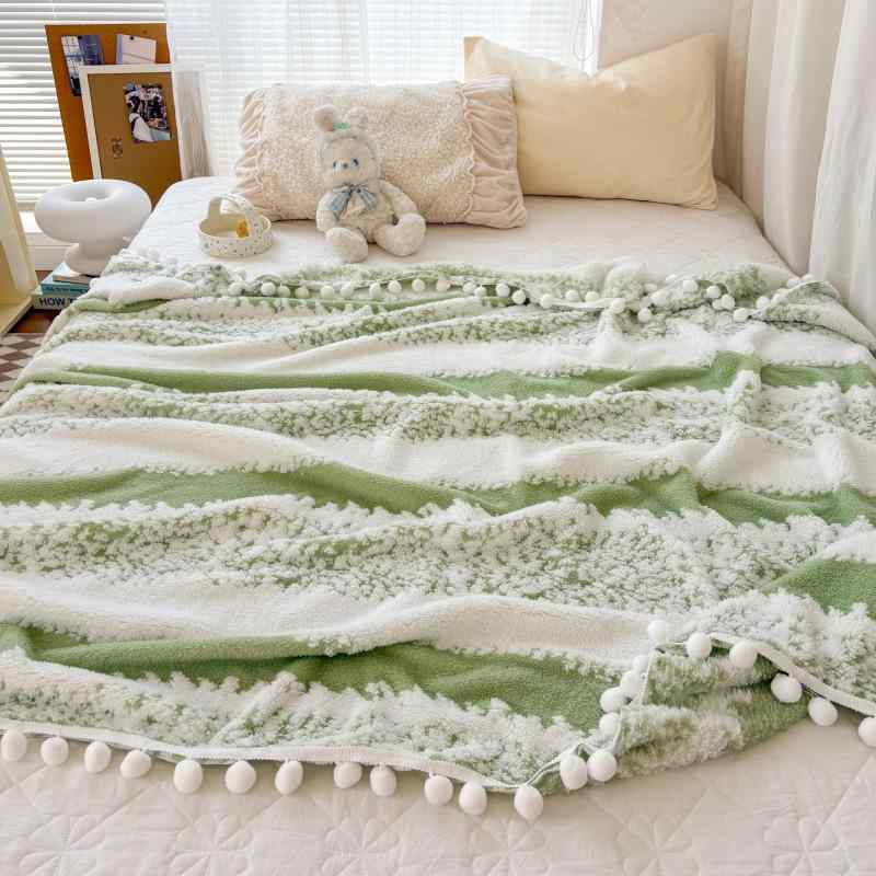 ブランケット 多機能 ホームソファカバー ひざ掛け 昼寝用 エアコン 軽量 薄手 ストライプ柄 150cm 200cm 珊瑚マイヤー 春夏