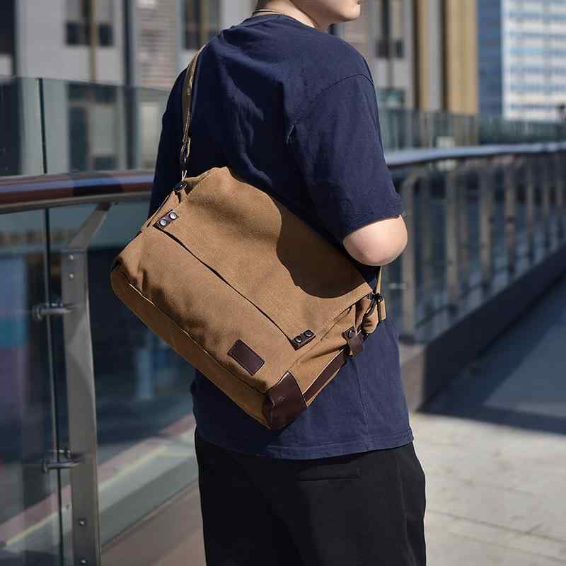ショルダーバッグ メンズ 男性用 帆布 キャンバス 斜めがけバッグ 肩掛けバッグ ストリート カーキ グリーン ブラウン ブラック グレー 14インチPC収納 普段使い 旅行