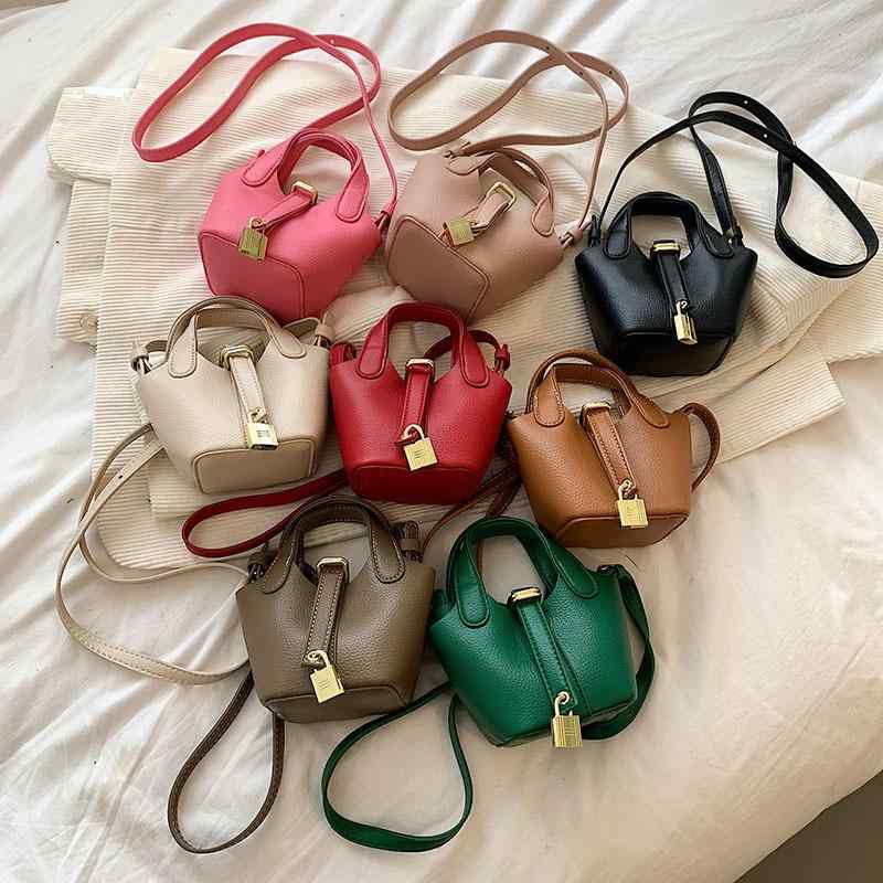 バッグ 子供用 水桶型 ミニ ショルダーバッグ ポシェット ハンドバッグ PU 2WAY 秋冬 かわいい 女の子 白色 黒色 緑色 グレー ピンク系 赤色 ブラウン