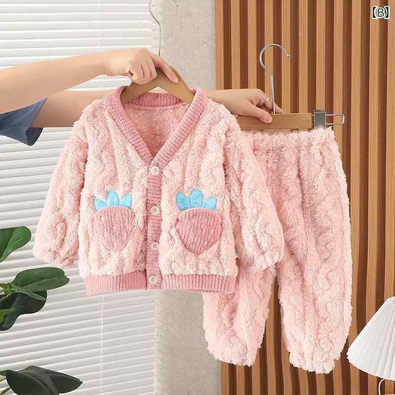 ベビー パジャマ 上下セット フランネル 厚手 裏起毛 1歳 2歳 3歳 子供用 男の子 女の子 幼児 暖かい いちご うさぎ柄 かわいい 秋冬