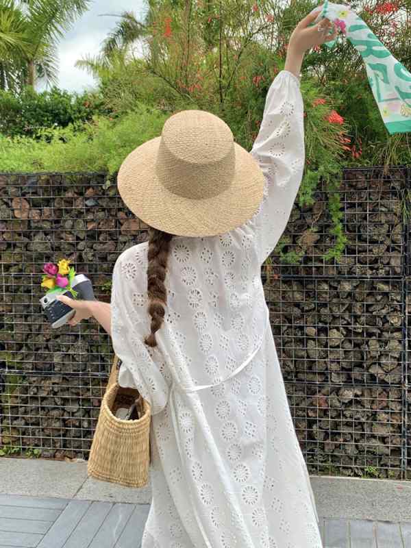 ワンピース レディース 白色 Vネック 灯?袖 長袖 高腰 蓬蓬スカート 綿 純色 セットアップ 吊帯内側 春季 文?復古 中国風 田園 慵? 海辺 度假 沙? 文?
