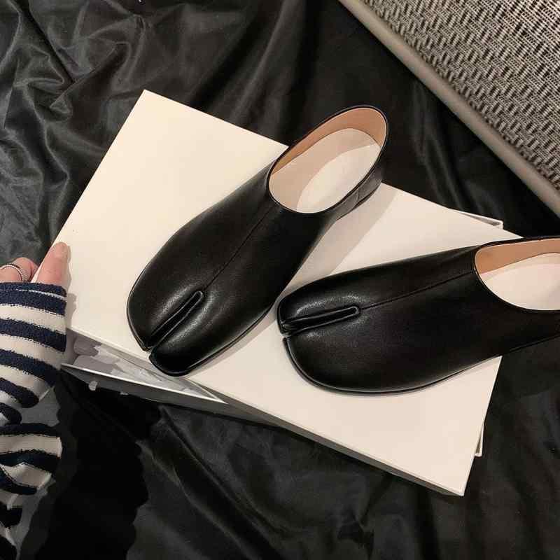 置き目毛革 レディース 坦々たるシューズ 牛皮 本革 分趾 平べったい靴 ラウンドトゥ スリッポン 歳月冬 韓国風 可愛らしい 心地よい 歩き分かりやすい 履き分かりやすい 御上さん靴