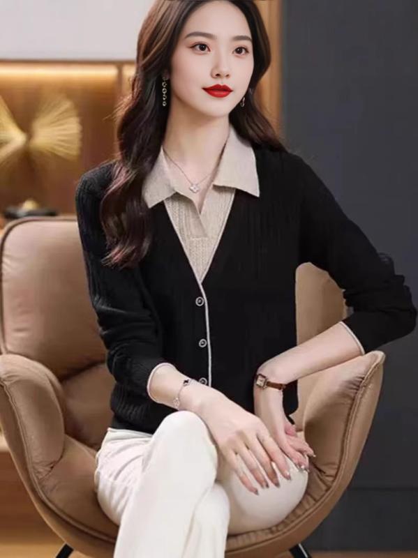 秋冬 ニットセーター 女性用 短め 翻領 長袖 偽ツーピース トップス インナー ブラウス コットン混 ポリエステル ナイロン 包芯糸 3D効果 中厚 ボタン 純色 黒 コーヒー 杏色 清新 甘美 気質 優雅 春秋 秋冬 セーター ニットトップス レイヤ