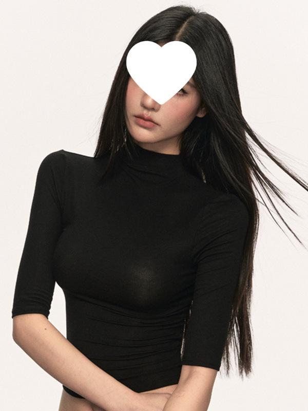 Tシャツ レディース 短袖 半高領 修身 短丈 綿 素材 純色 黒 白 かわいい デザイン 日常 普段使い 快適 柔軟 軽量 日韓 スタイル 百搭