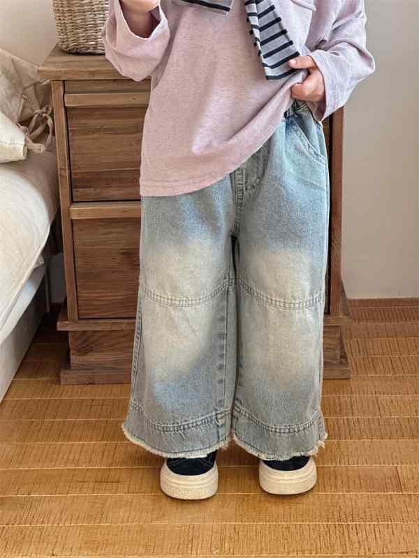子供服 パンツ 男児 ジーンズ 韓国風 デニム ジーパン 小学生 幼児 ストレートパンツ ロングパンツ カジュアルパンツ 春秋 春秋向け 綿80% B類 中小サイズ 100cm 110cm 120cm 130cm 140cm