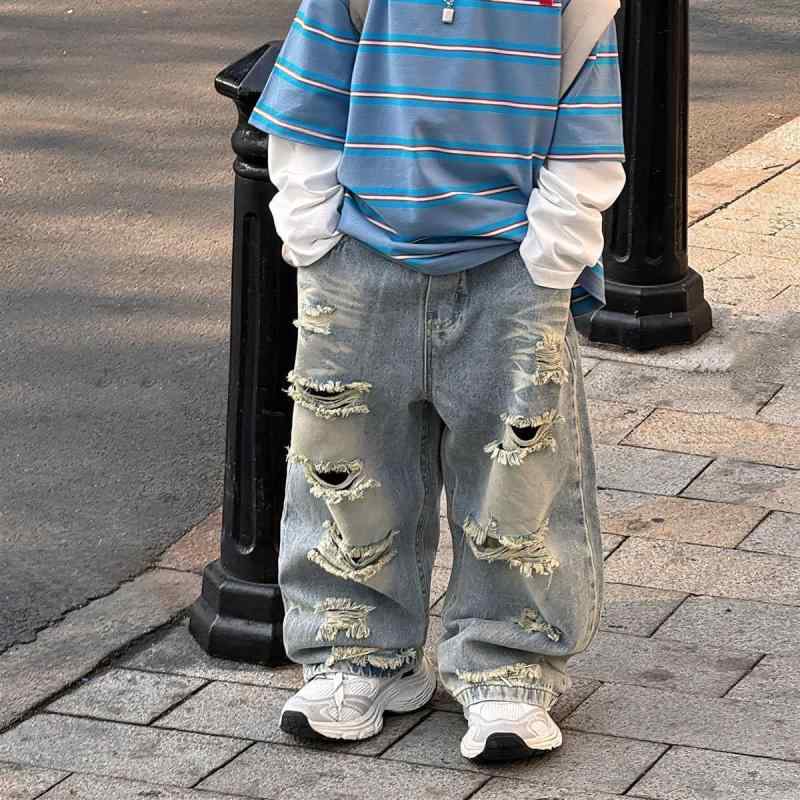 子供用ジーンズ キッズ 男の子 デニムパンツ ロングパンツ 春秋 レトロ アメリカン ダメージ加工 ボーイズ ボトムス 普段着 通園 通学 90 100 110 120 130 140 150 4,438円