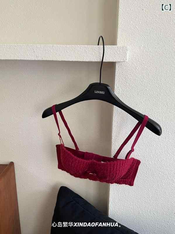 ブラジャー レディース 小胸 谷間メイク 脇高 レース ノンワイヤー 通気性 快適 3/4カップ ショーツ セット ブラック シャンパン ワインレッド 芥末グリーン