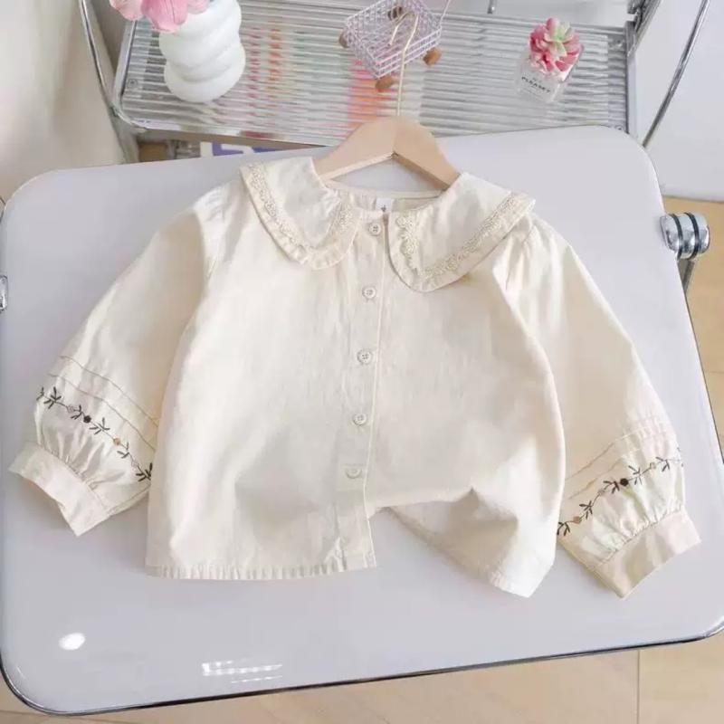 シャツ ガールズ 子供服 長袖ブラウス 小花柄 フリル襟 春秋 ミルクホワイト 綿91～95%