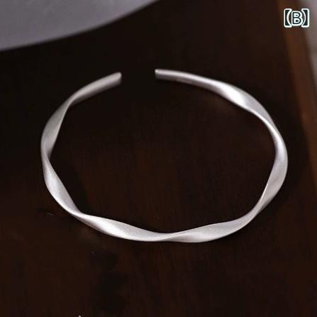 腕輪 有りの実 しろがね色999 真水パール 蓮の花 主題 二人組 お一揃い バングル 灯し火メッキ製作 しろがね色付属品 小さめ 個人的特徴派ひな型