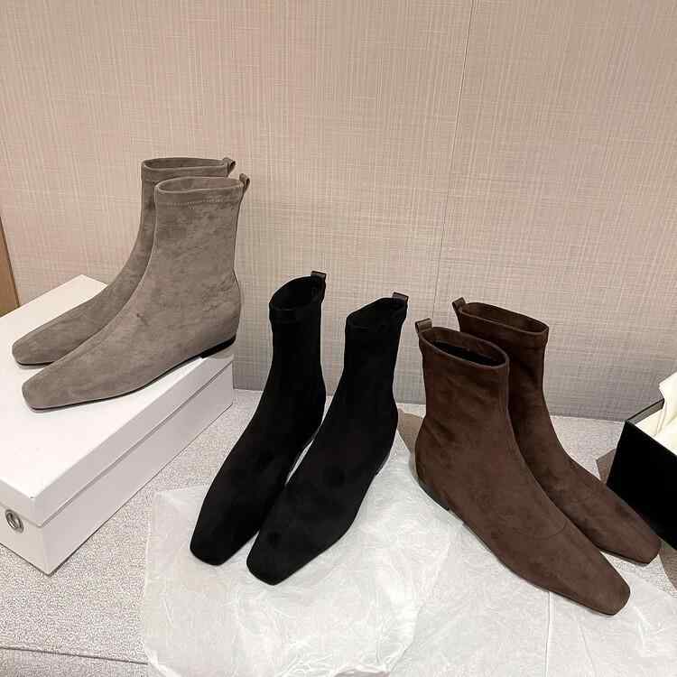 ブーツ レディース 灰色 スエード インヒール 伸縮性 ストレッチ ショートブーツ 歩きやすい 履きやすい 豚革裏地 美脚効果 かわいい 韓国ファッション 秋冬
