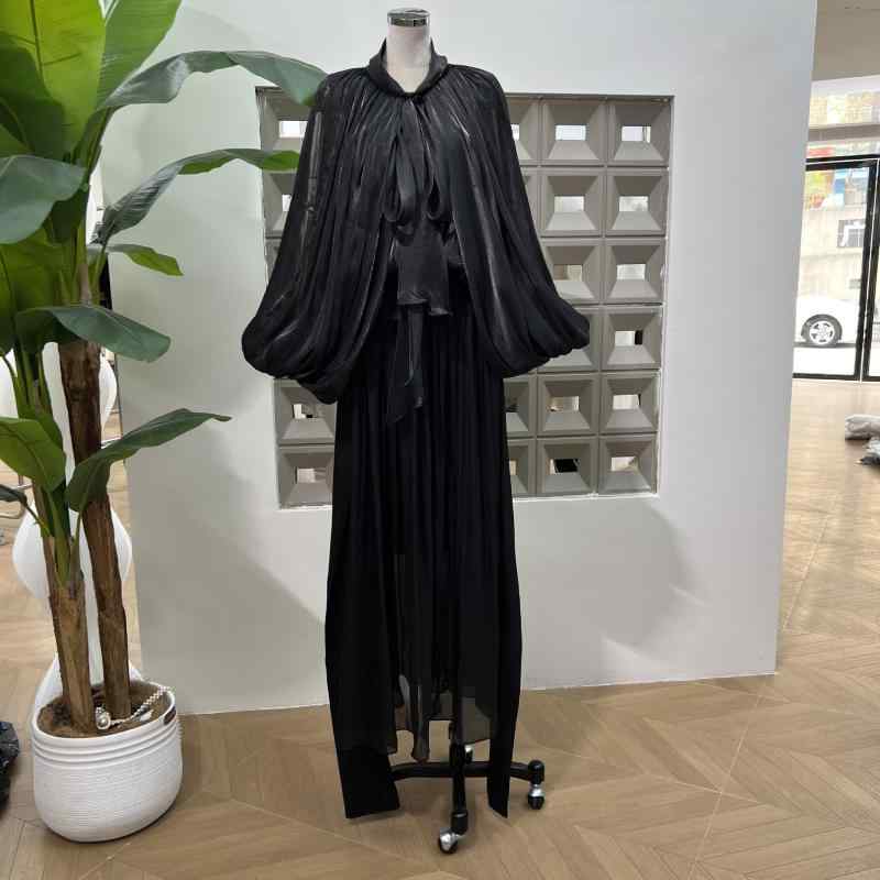 ワンピース レディース 長袖 蝙蝠袖 丸首 Aライン ロング丈 ミドルウエスト 紐 切り替え 後ろ開き ヴィンテージ風 名前媛スタイル 気質 エレガント カジュアル 私服 ブラウン 黒 春季 単品 70-80% 素材 ゆったりシルエット ドレープ ライト｜トミーショップ 店