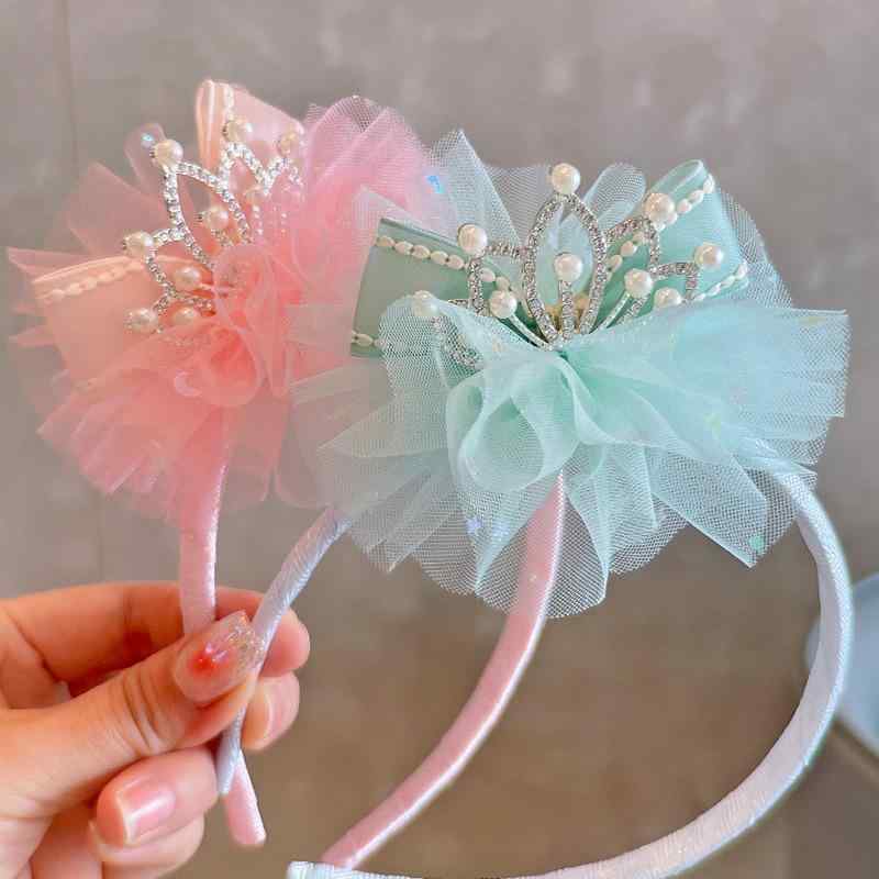 ヘアバンド 子供 キッズ 立体パール付きクラウン 髪飾り 手作り チュール ピンク系 水色 ベージュ 上品 かわいい(x4)