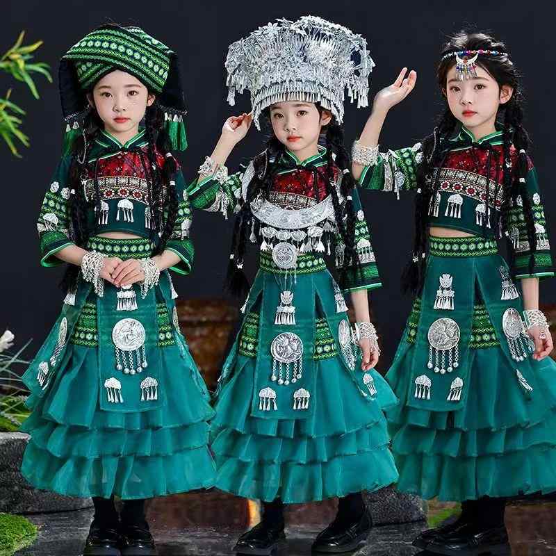 子供用ダンス衣装 民族衣装 少数民族 苗族 彝族 コスチューム 男の子 女の子 ハロウィン イベント 舞台 発表会 ポリエステル ブラック グリーン 4,491円