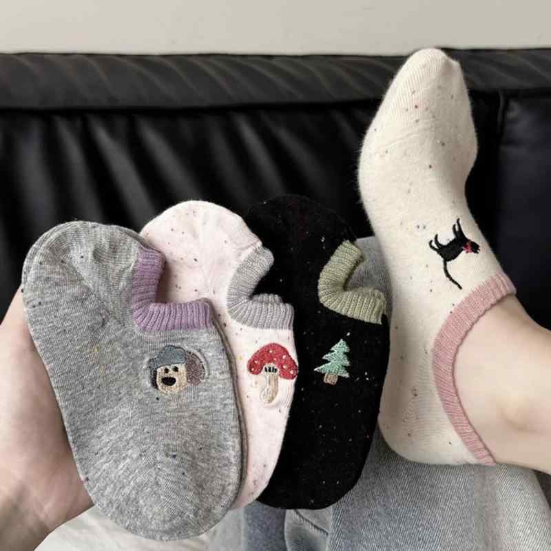 靴下 レディース 春夏 ショート ソックス かわいい 刺繍 コットン 浅履き 脱げにくい ピンク ブラック系(x5)